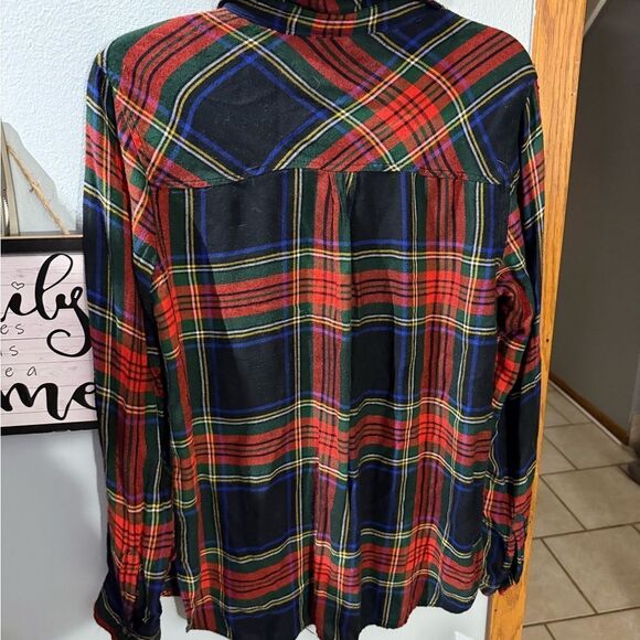 Old Navy Plaid Button-Up The Classic Shirt Size Medium - Picture 5 of 11